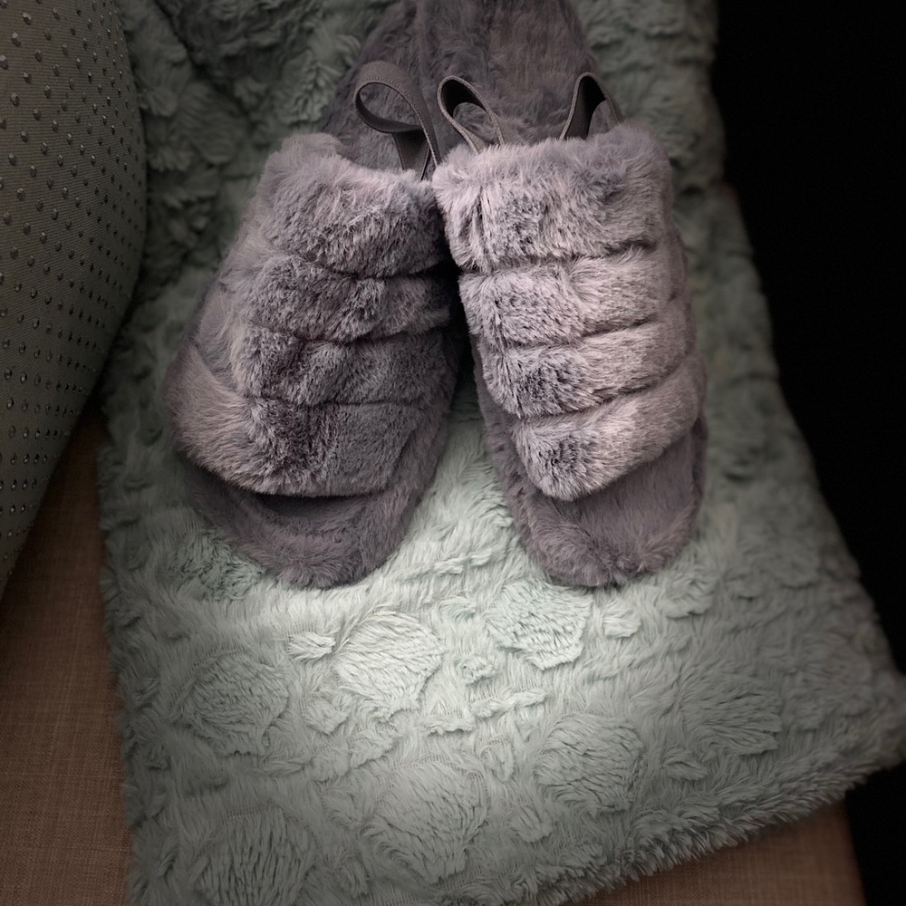 The Fluffy Slide - Picture 3 of 12